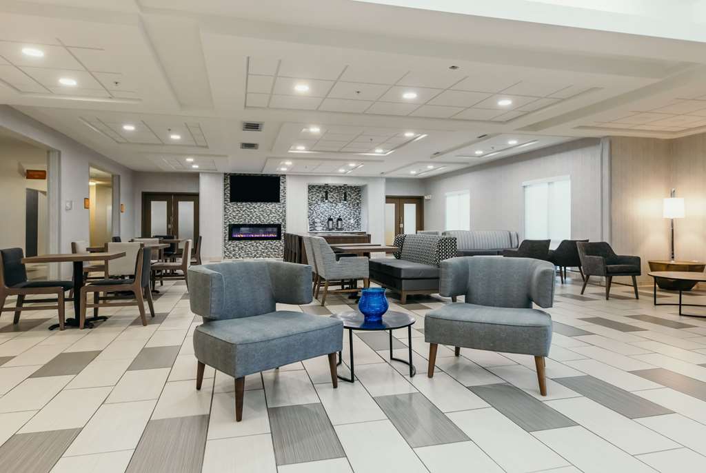 La Quinta Inn & Suites by Wyndham Ankeny IA Des Moines IA - photo 7