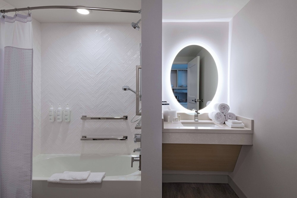 TownePlace Suites by Marriott Brentwood - photo 10