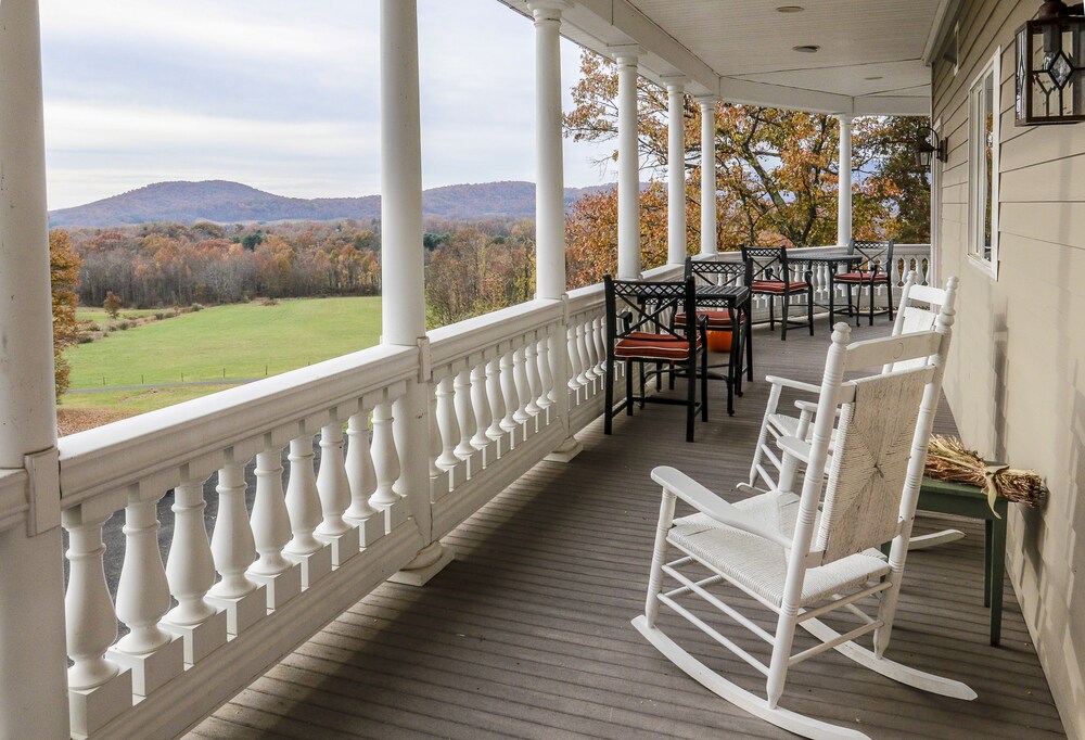 Skyline Vineyard Inn - photo 61