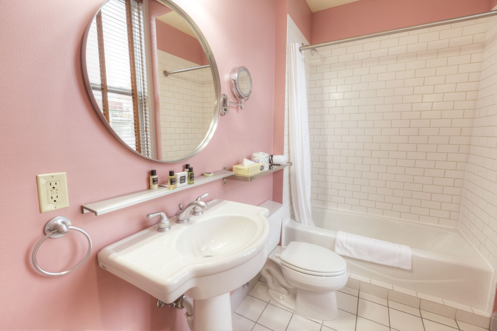 Montvale Hotel - photo 105