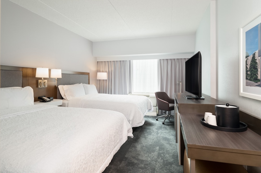 Hampton Inn Philadelphia Center City Convention Center - photo 9