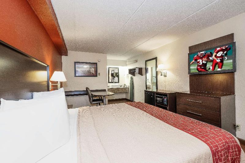 Red Roof Inn Jackson North Ridgeland - photo 36