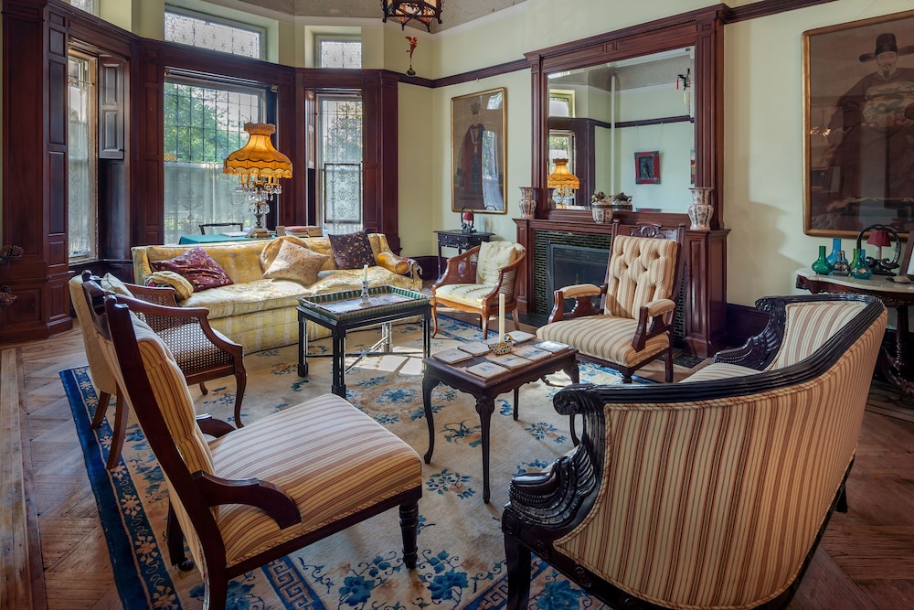 Suites in a Manhattan Mansion - photo 4