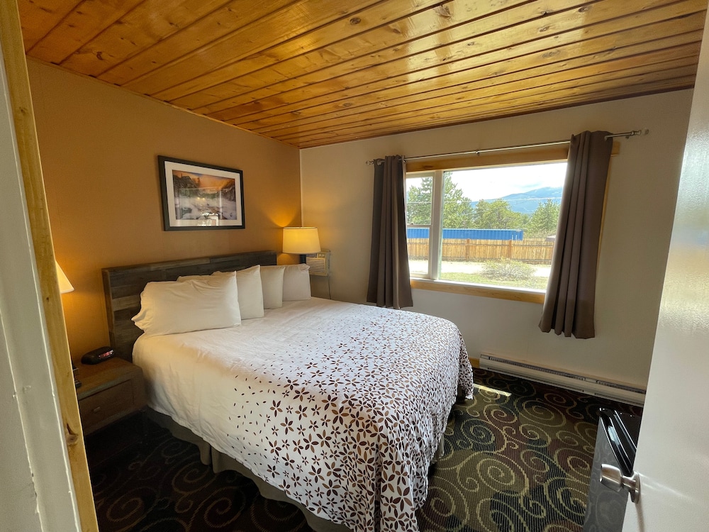 Estes Mountain Inn - photo 28