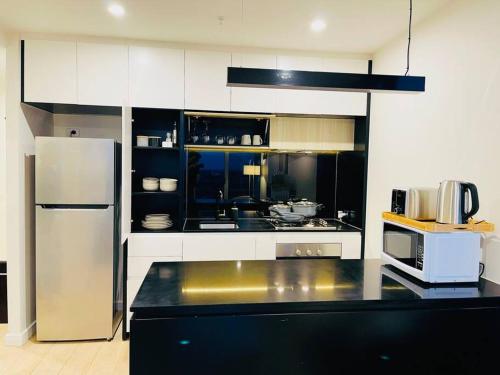 High Rise Unit in front of Crown with Free Parking — 5-Star Luxury Hotel in Melbourne, Australia