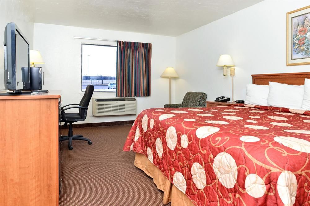 Ramada Oklahoma City South - photo 4