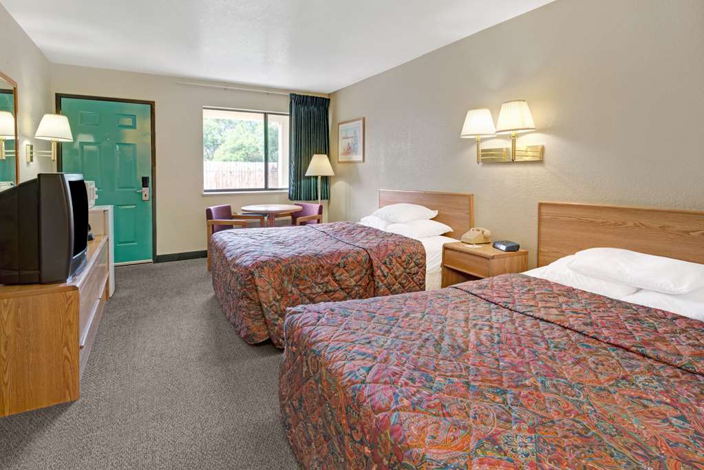 Days Inn by Wyndham Espanola - photo 11