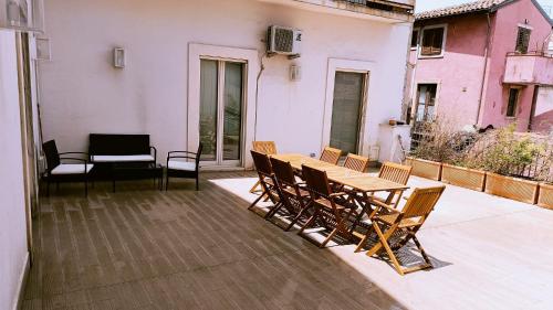 Suite con terrazza in centro storico — 4-Star Luxury Hotel in Catania, Italy
