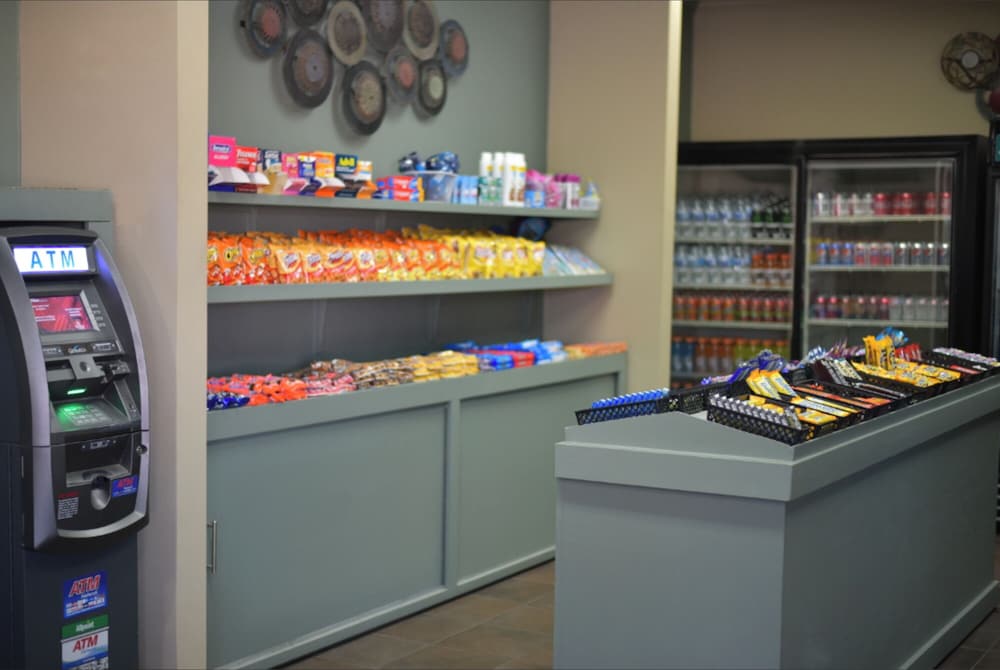 Family Garden Inn & Suites - photo 21