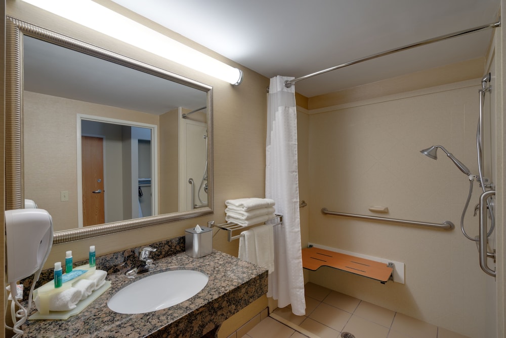 Holiday Inn Express Charles Town by IHG - photo 20