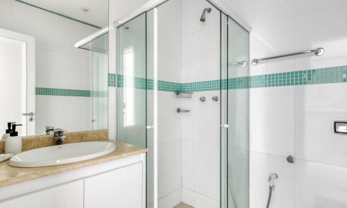 Tabas Lindo 2qtos Leblon a 2qdr da praia LB0002 — 4-Star Luxury Hotel in Rio De Janeiro, Brasil