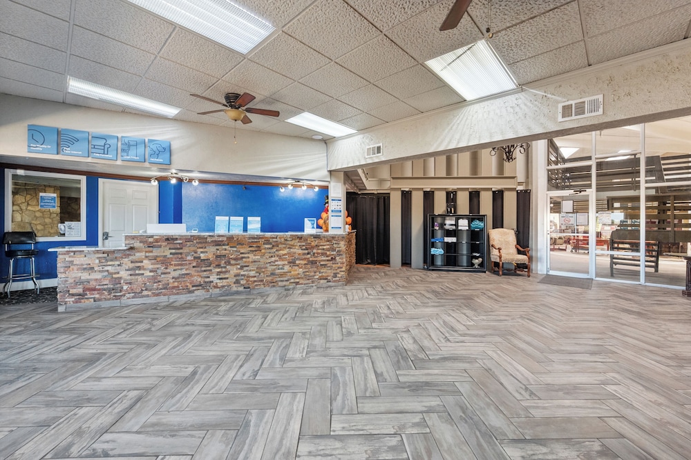 Southern Springs Extended Stay - photo 3