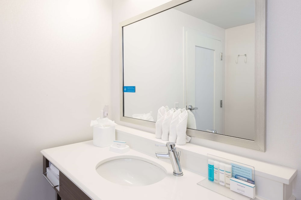 Hampton Inn Columbia I 26 Harbison Blvd. - photo 54