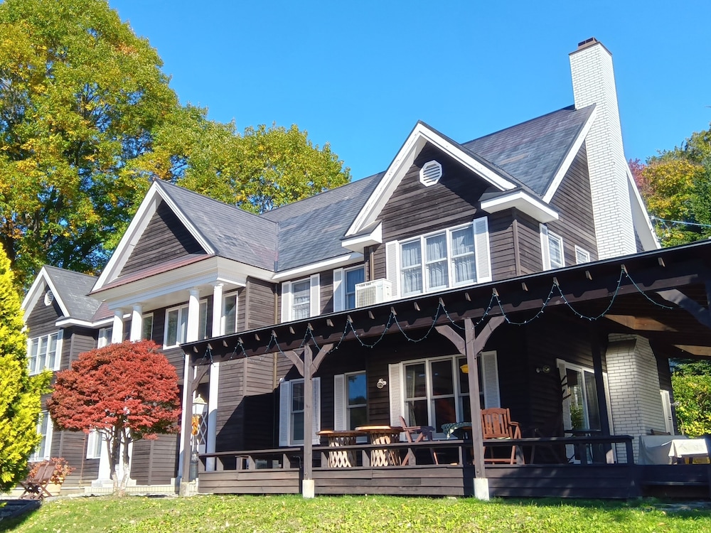 Lodge Kent — 4-Star Luxury Hotel in Hokuto, Japan