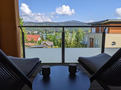Vista Bahía Apartment in Velden with amazing views and lake access — 4-Star Luxury Hotel in Velden Am Woerthersee, Austria