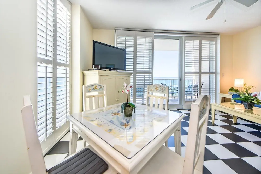 Majestic Beach Towers 1 1615 - photo 6
