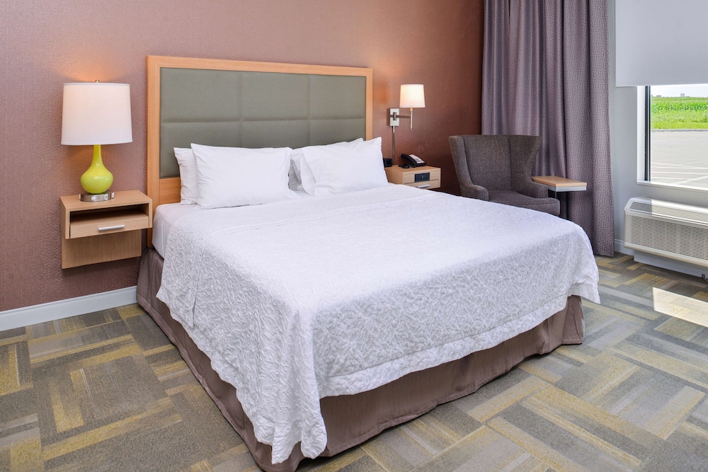 Hampton Inn & Suites Altoona Des Moines - photo 20