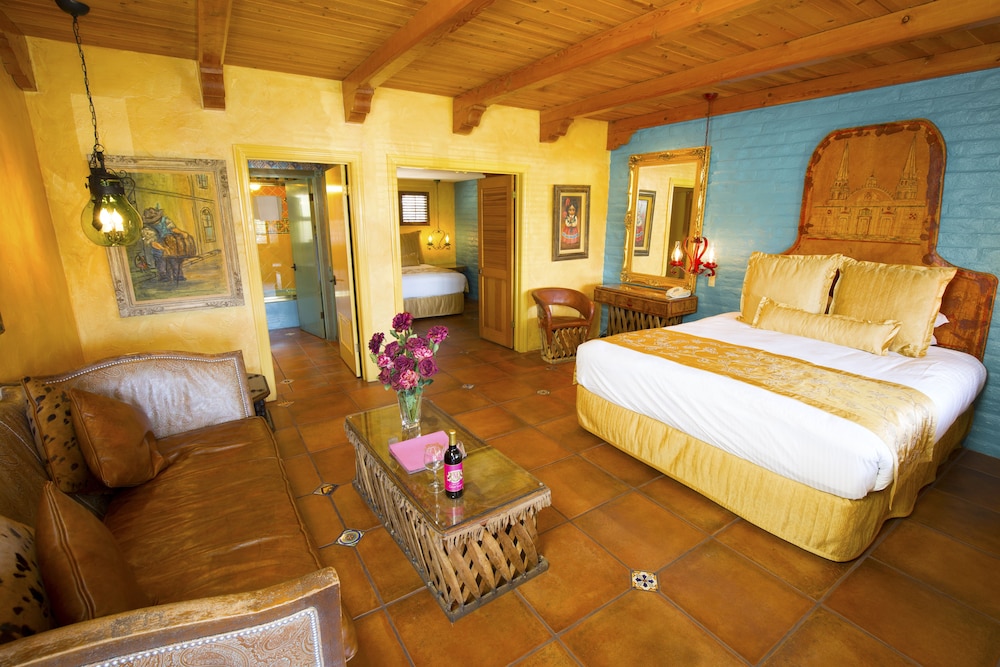 Madonna Inn - photo 8