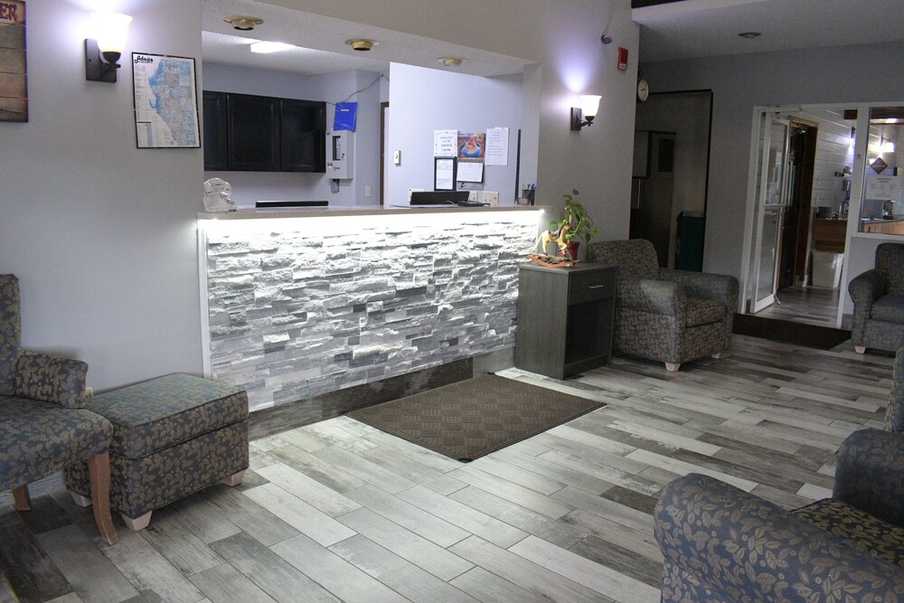 Adams Inn - photo 5