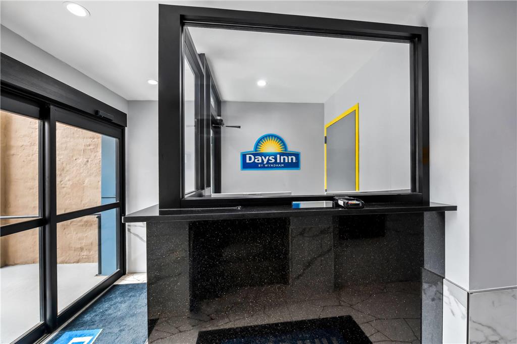 Days Inn by Wyndham New York Chinatown - photo 13