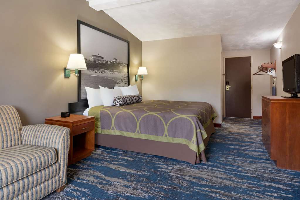 Super 8 by Wyndham West Greenwich Providence - photo 25