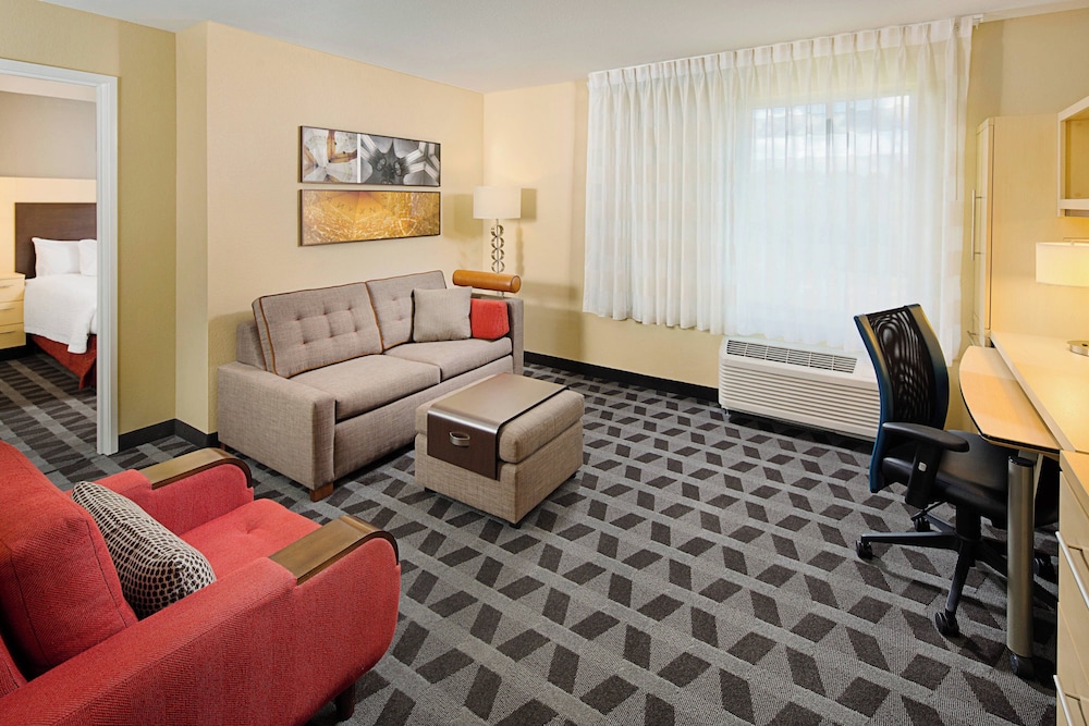TownePlace Suites by Marriott Fayetteville North - photo 8