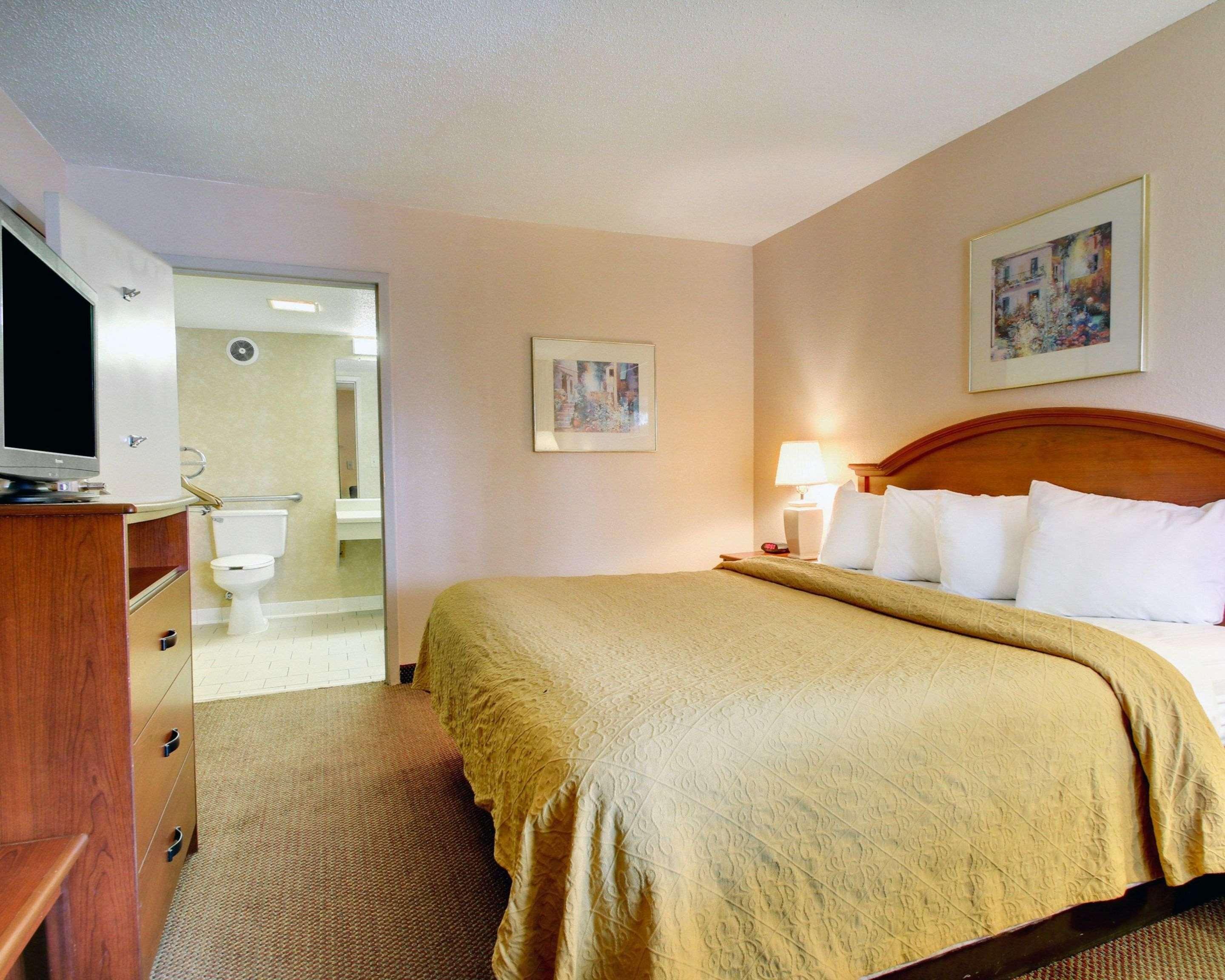 Rodeway Inn North - photo 6