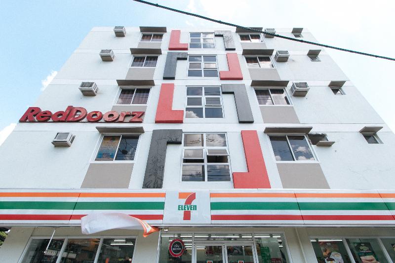 RedDoorz Near C5 Kalayaan Avenue Makati — Cainta — photo 2