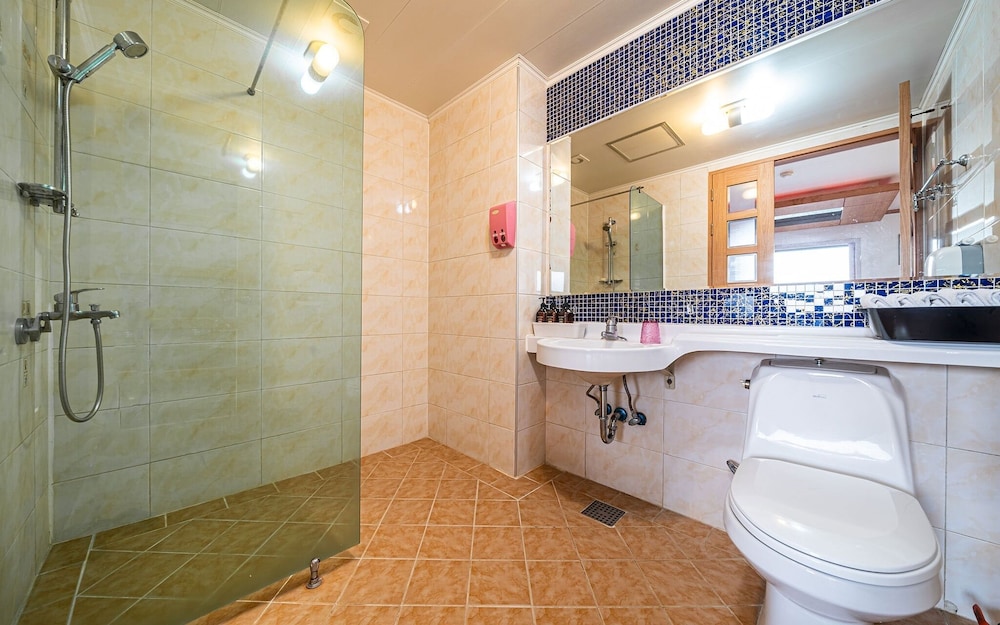 Incheon Buckingham in Incheon, South Korea