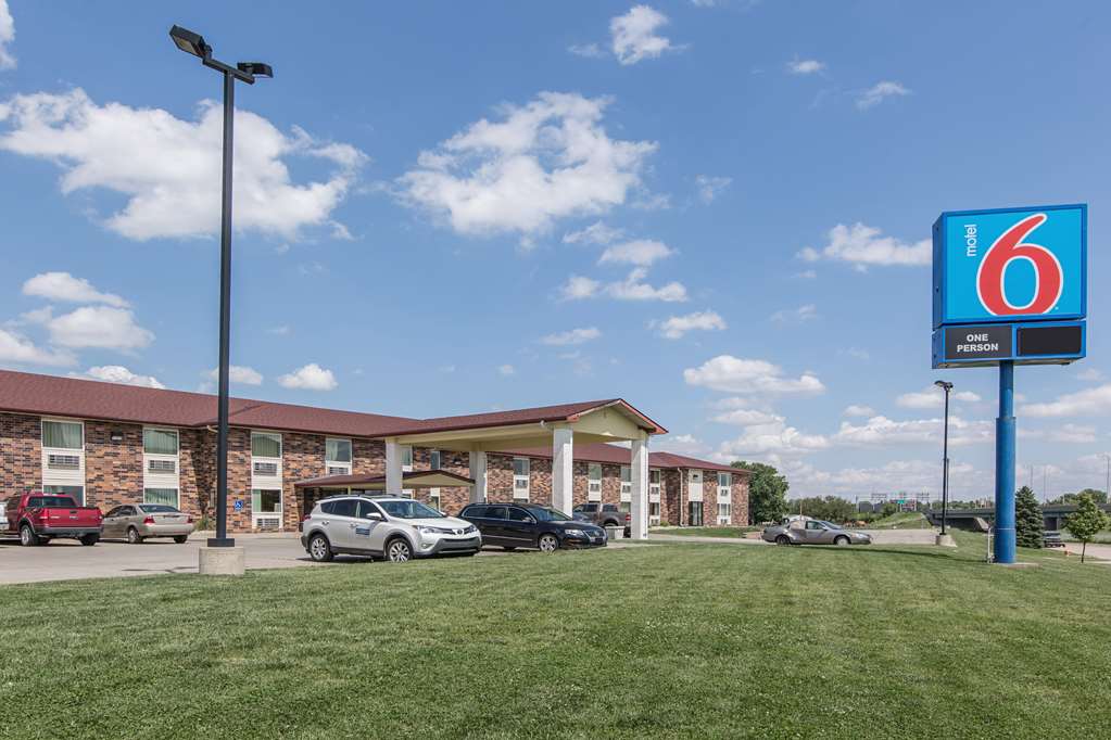 Motel 6 — Omaha