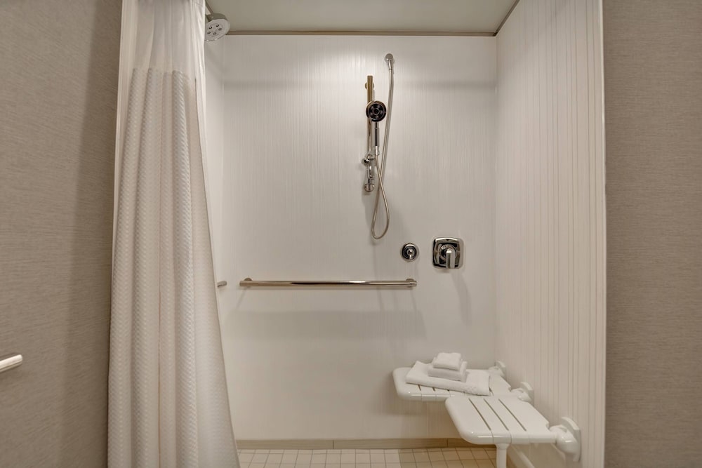 Courtyard by Marriott Jackson Madison - photo 26