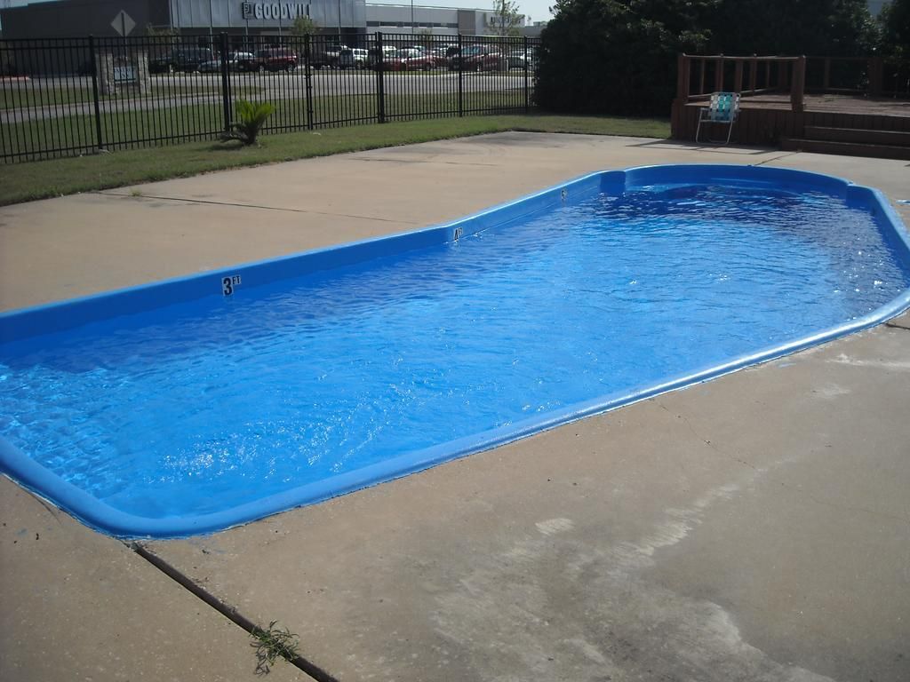 Bastrop Inn - photo 2