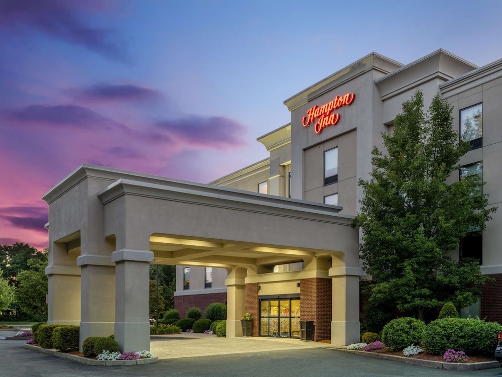 Hampton Inn Raynham Taunton - photo 2