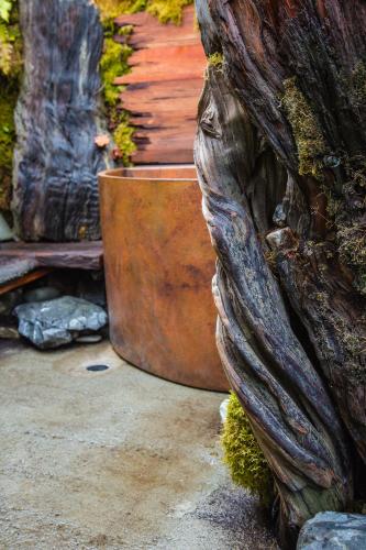 The Front Porch Hidden Oasis - photo 7