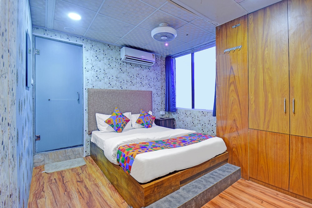 Fabexpress Arya Inn - last minute hotel in Pune