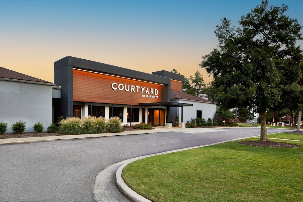 Courtyard by Marriott Memphis East Park Avenue in Memphis, United States