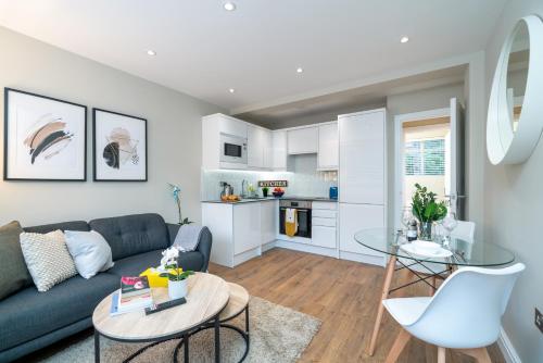 Westfield Apartment 2 Bedroom near Notting Hill — 4-Star Luxury Hotel in London, United Kingdom