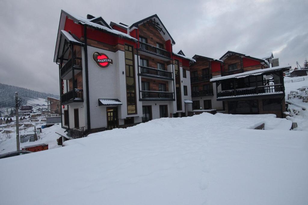 Amarena Spa Hotel Breakfast Included In The Price Spa Swimming Pool Sauna Hammam Jacuzzi Restaurant Inexpensive And Delicious Food Parking Area Barbecue 400 M To Bukovel Lift 1 Room And Cottages — Vorokhta