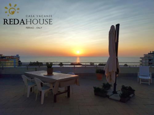 Attico Con Vista Mare Aria Condizionata — 4-Star Luxury Hotel in Fermo, Italy