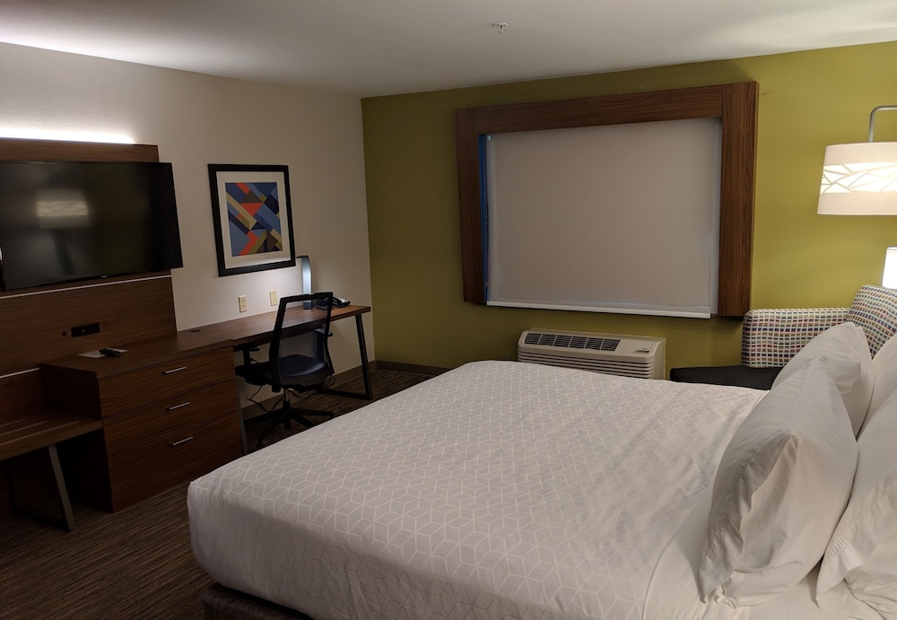 Holiday Inn Express & Suites Claypool Hill by IHG - photo 6