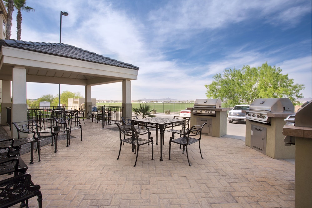 Candlewood Suites Yuma by IHG - photo 27