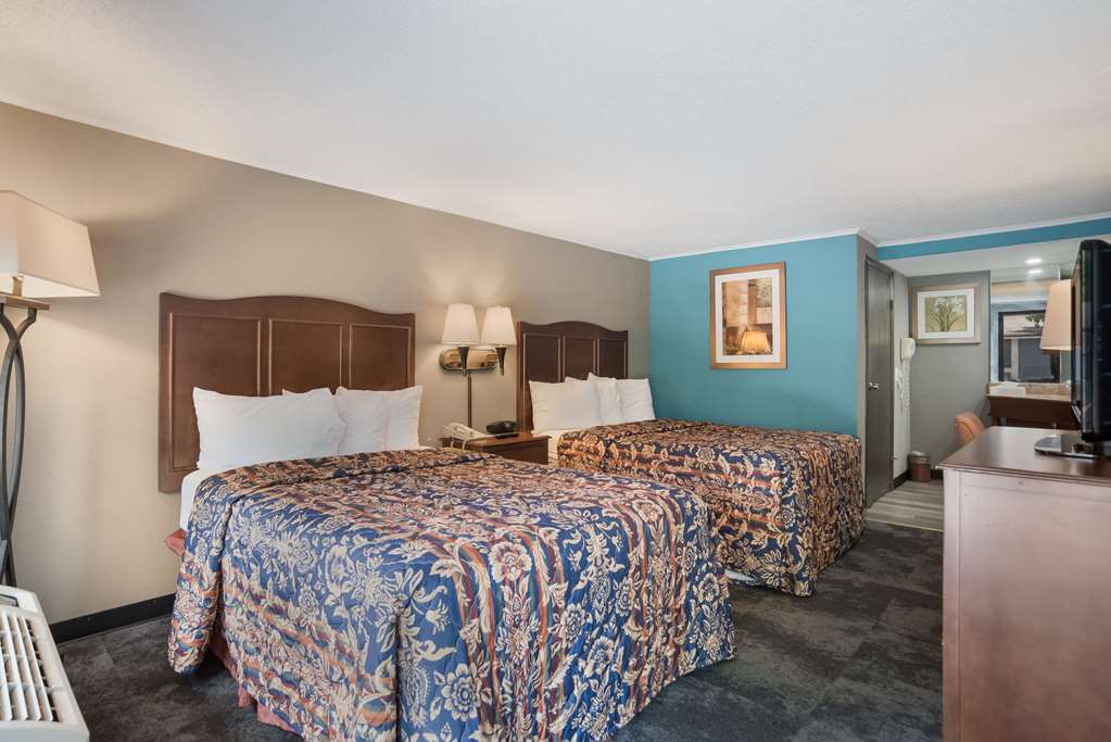 Rodeway Inn Carlisle North - photo 7