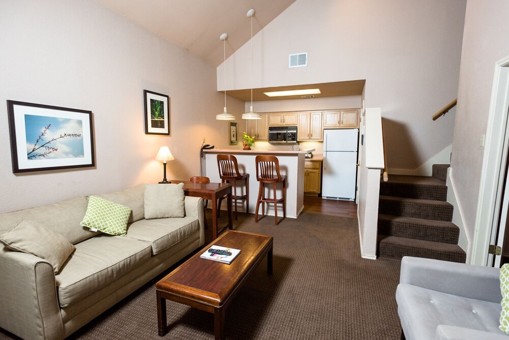 Habitat Suites - photo 7