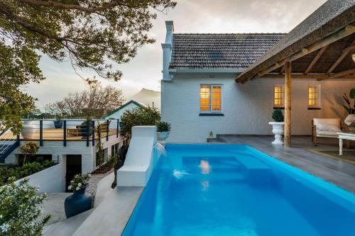 Ukuthula Tranquil home in Hout Bay Cape Town