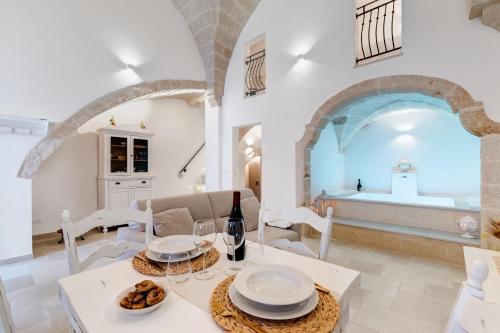 Suite L' Alcova — 4-Star Luxury Hotel in Fasano, Italy