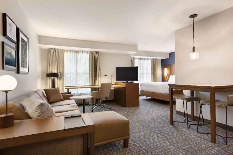 Residence Inn by Marriott Folsom Sacramento - photo 26