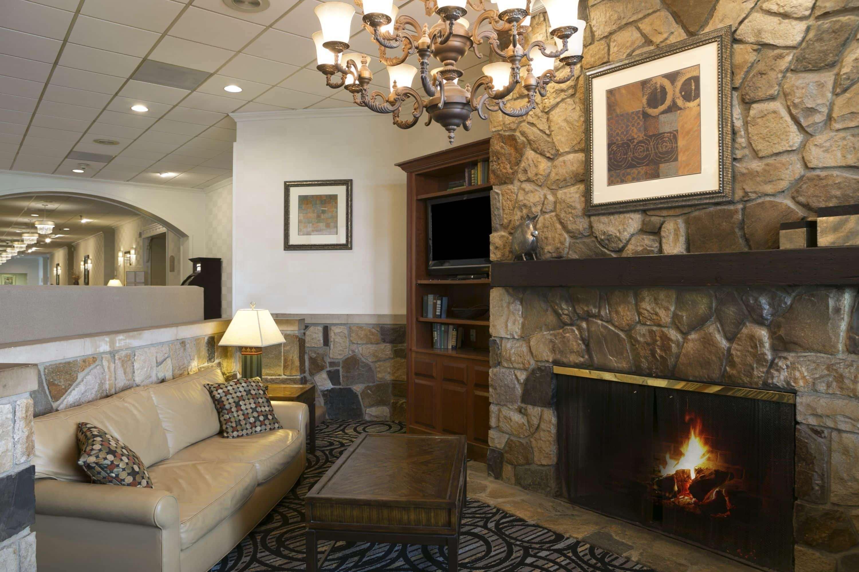 Ramada by Wyndham Greensburg Hotel and Conference Center - photo 11