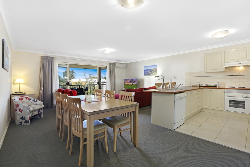 Terralong Terrace Apartments — 4-Star Luxury Hotel in Kiama, Australia