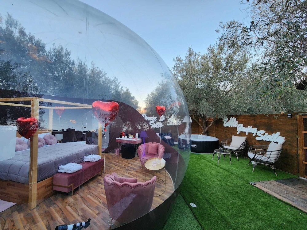 Bubble Glamping Sicily - carbon neutral hotel in Catania