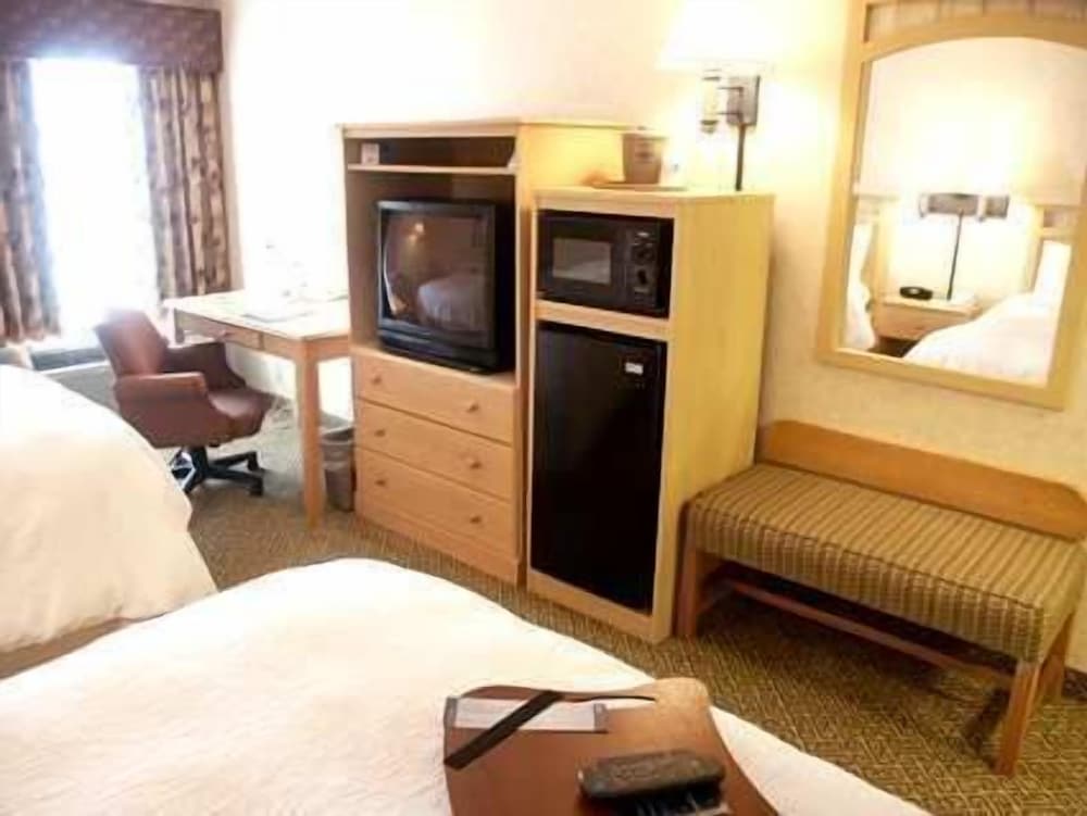 Hampton Inn Dublin - photo 8